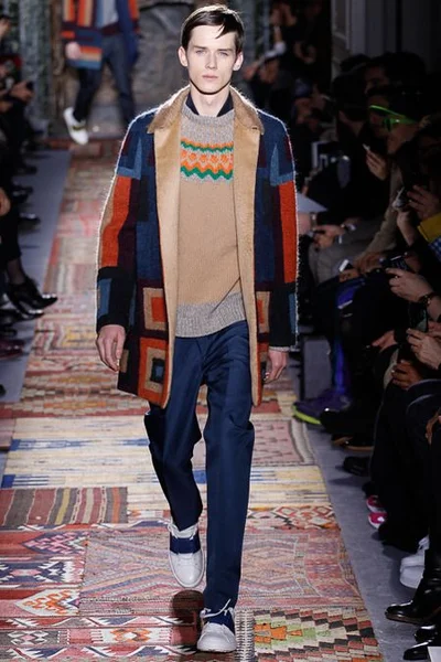 Look 17